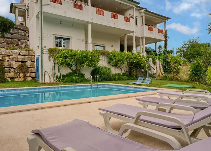 Abrigo Do Castelo - Chapim Ourém